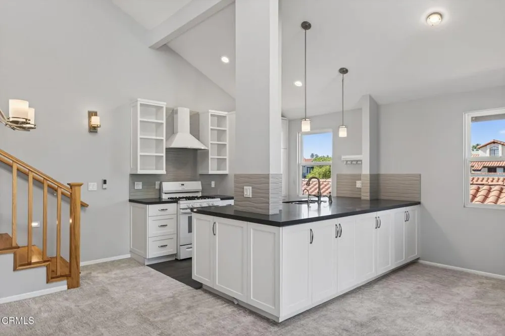 2277 Martinique Lane Oxnard, CA 93035
