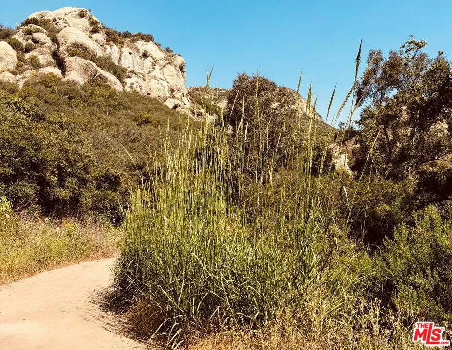 Red Rock Road Topanga, CA 90290