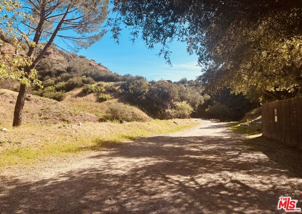 Red Rock Road Topanga, CA 90290