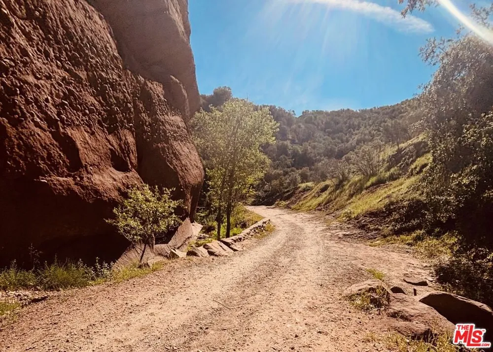 Red Rock Road Topanga, CA 90290