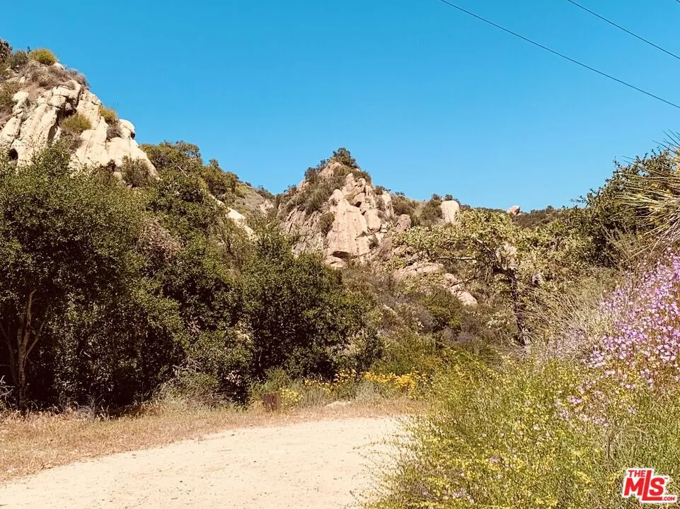 Red Rock Road Topanga, CA 90290