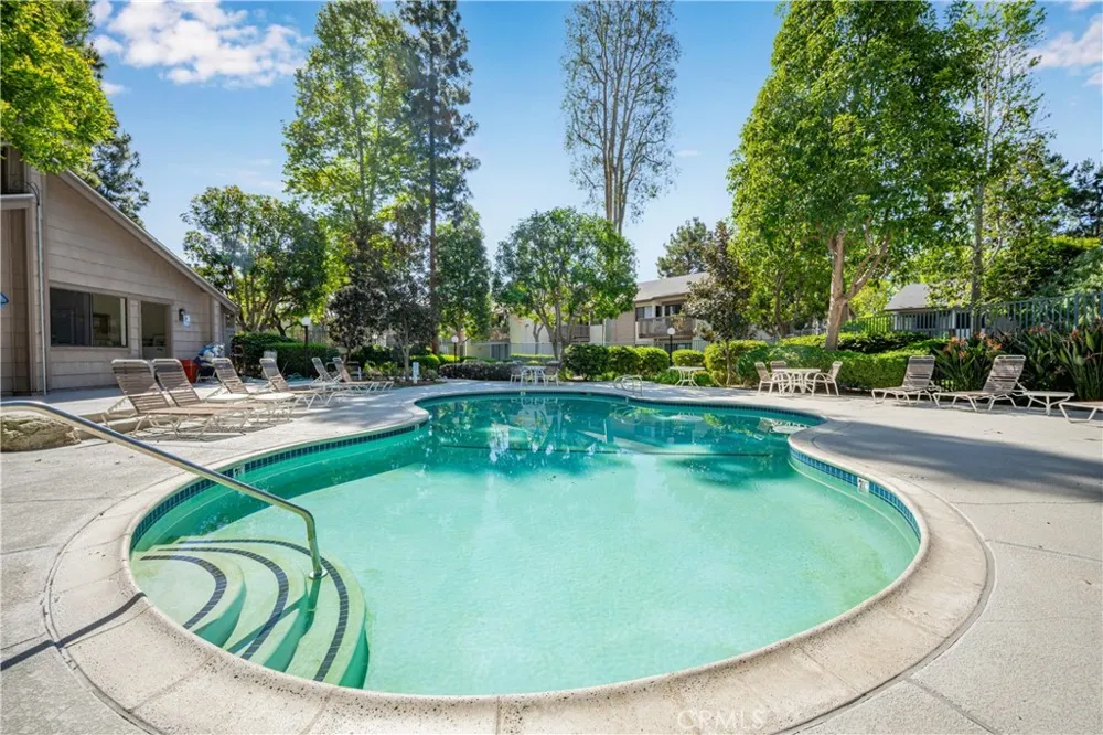 26701 Quail Creek #206 Laguna Hills, CA 92656