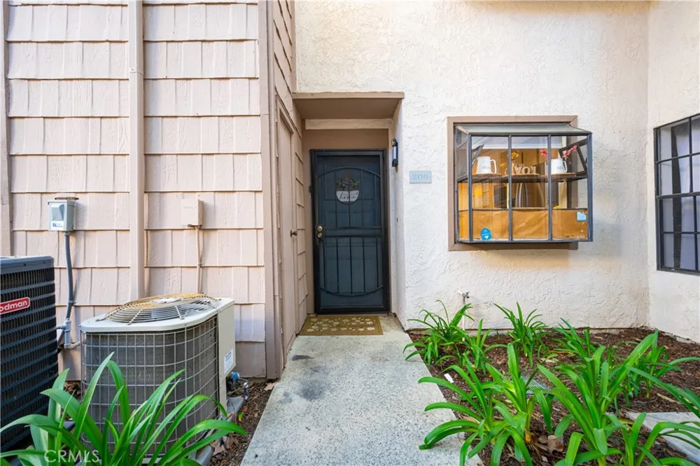 26701 Quail Creek #206 Laguna Hills, CA 92656
