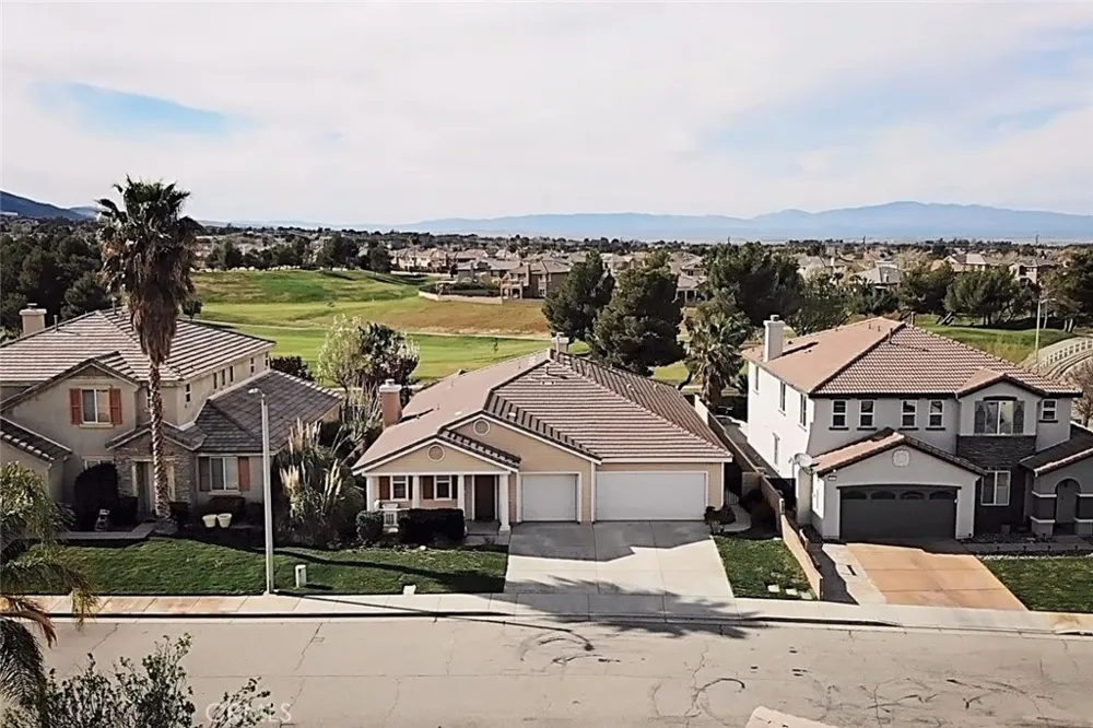 3607 Mountain Shadows Court Palmdale, CA 93551