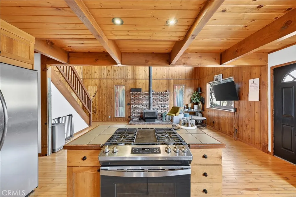 7004 Foothill Drive Frazier Park, CA 93225