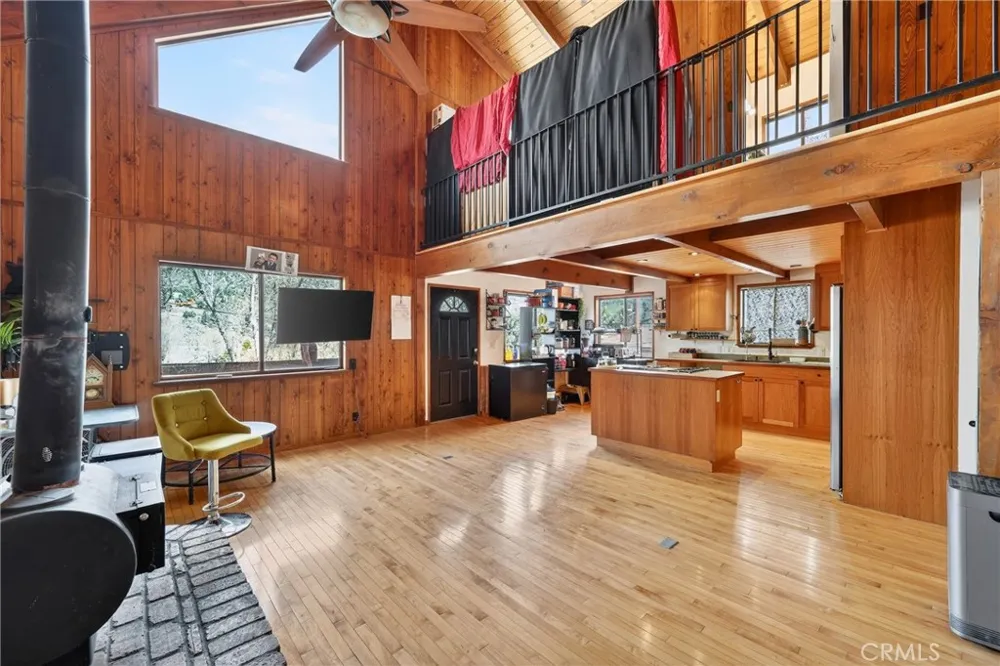 7004 Foothill Drive Frazier Park, CA 93225