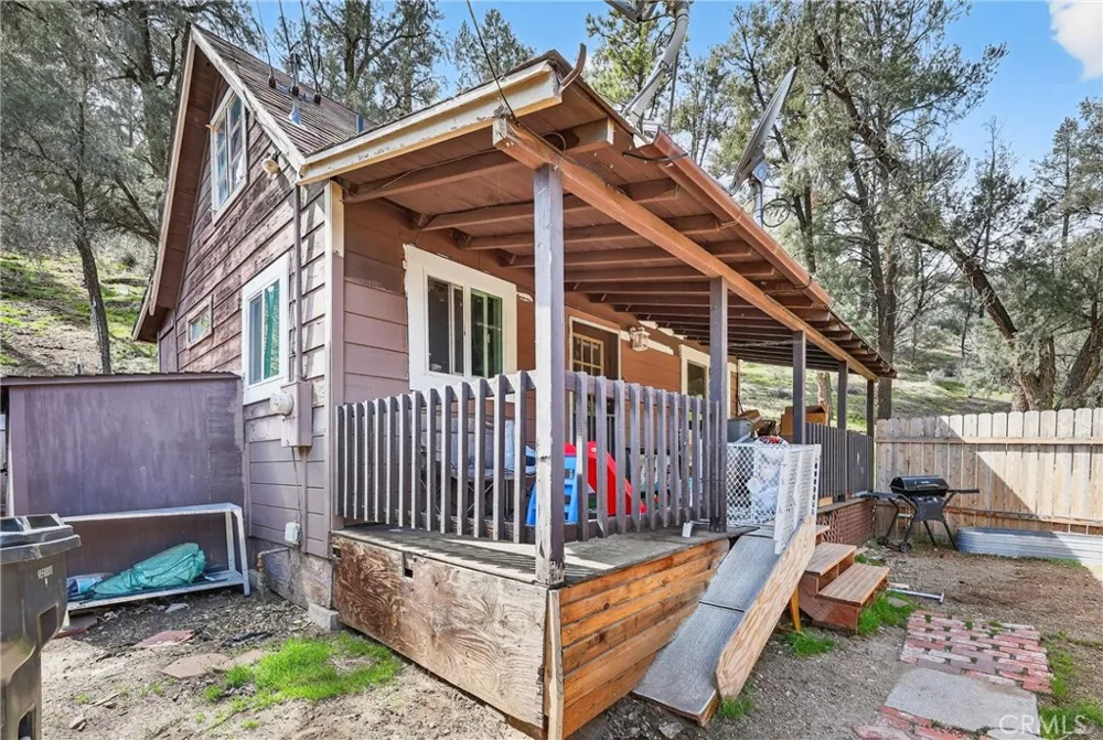 7004 Foothill Drive Frazier Park, CA 93225
