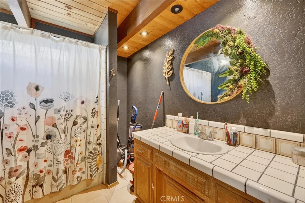 7004 Foothill Drive Frazier Park, CA 93225