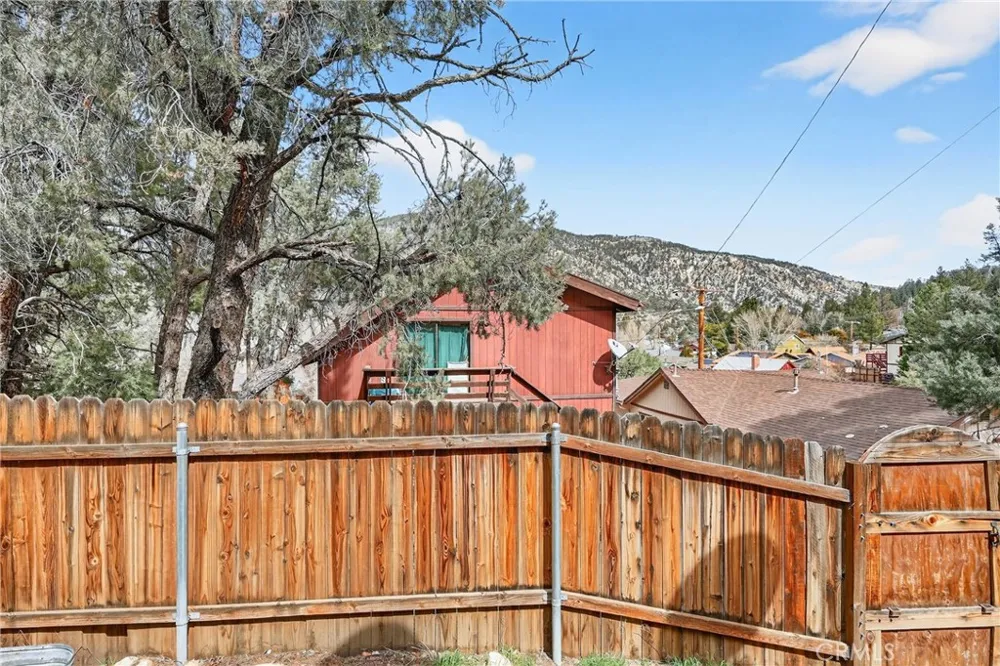 7004 Foothill Drive Frazier Park, CA 93225