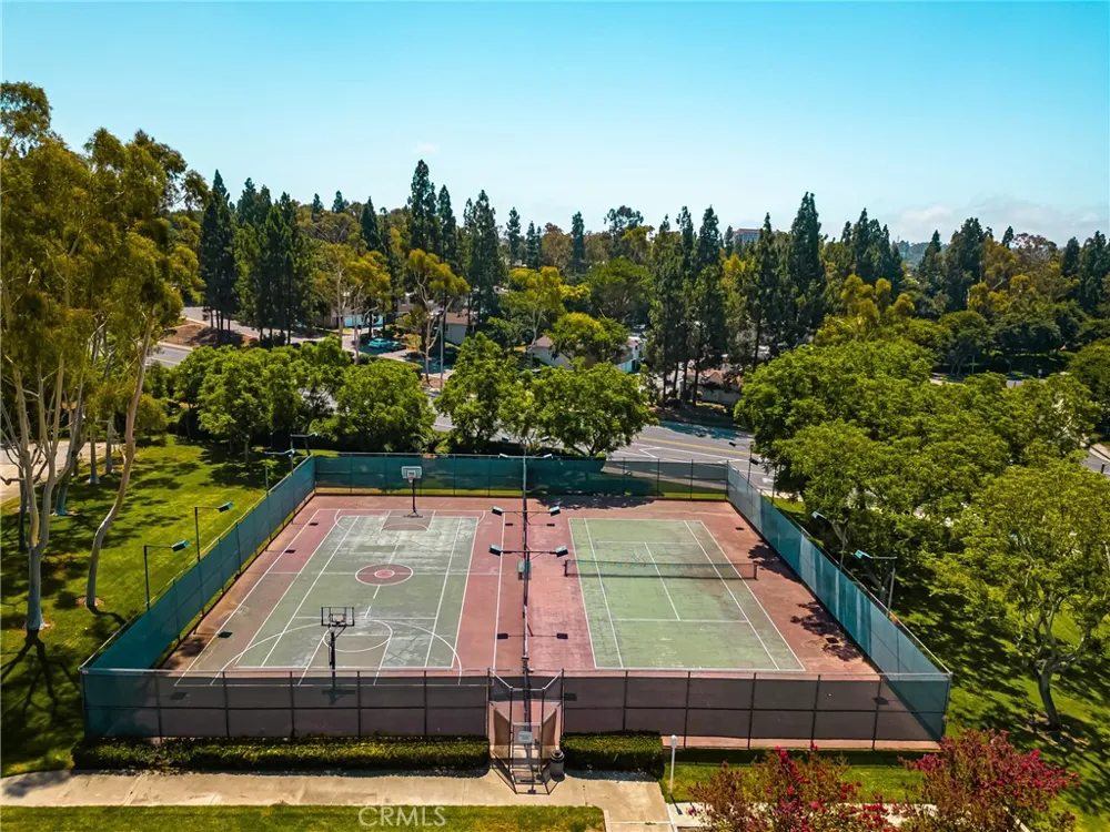23292 Caminito Andreta Laguna Hills, CA 92653