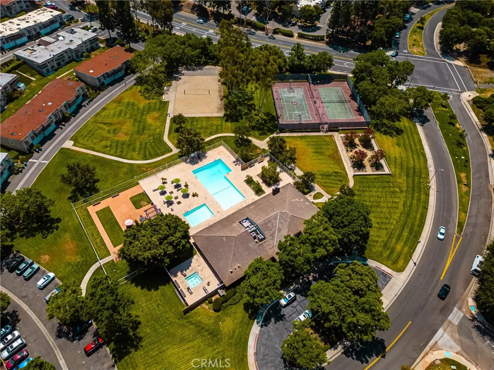 23292 Caminito Andreta Laguna Hills, CA 92653