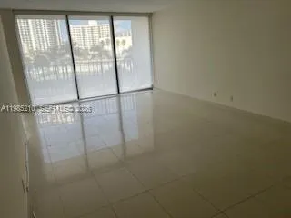 400 Leslie Dr #308 Hallandale Beach, FL 33009