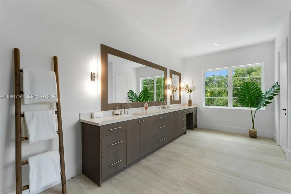 14100 Old Cutler Rd Palmetto Bay, FL 33158