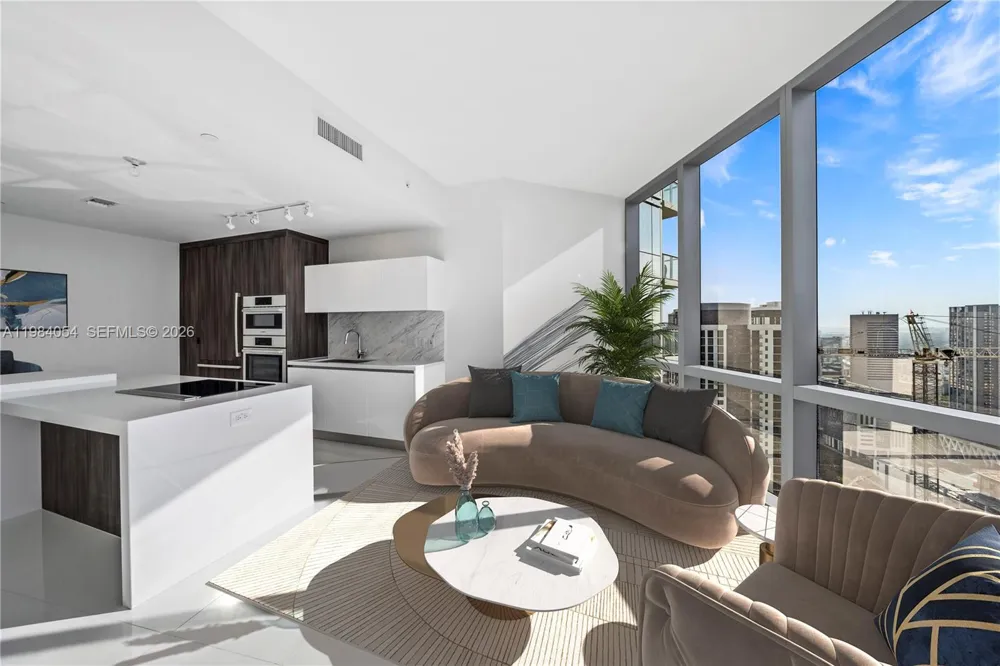 851 NE 1st Ave #4010 Miami, FL 33132