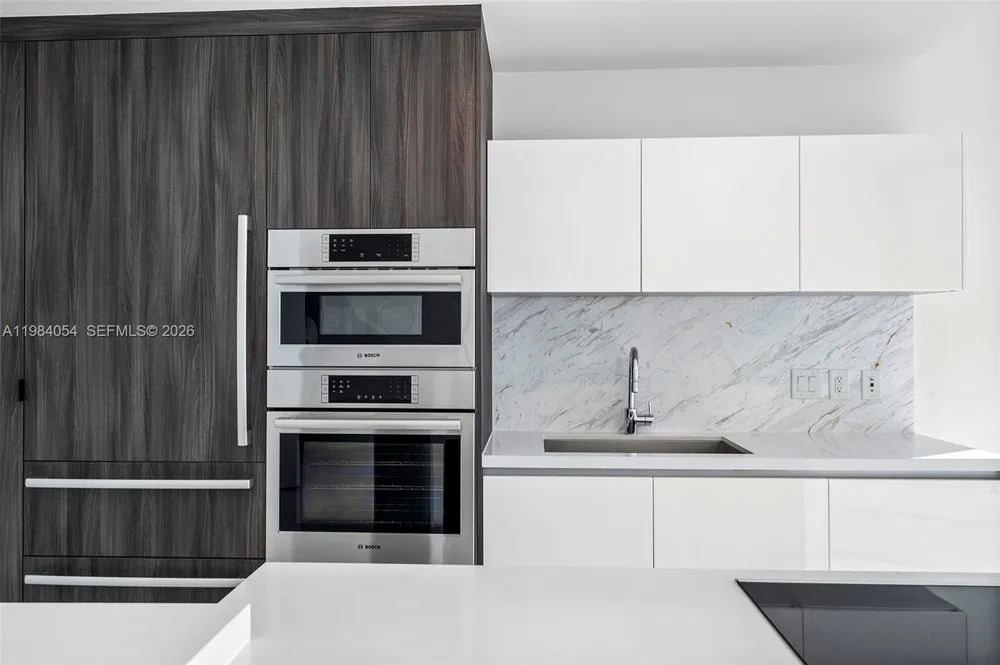 851 NE 1st Ave #4010 Miami, FL 33132
