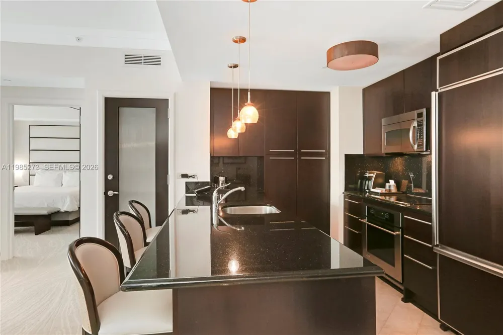 4391 Collins Ave #307 Miami Beach, FL 33140