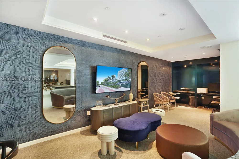 4391 Collins Ave #307 Miami Beach, FL 33140
