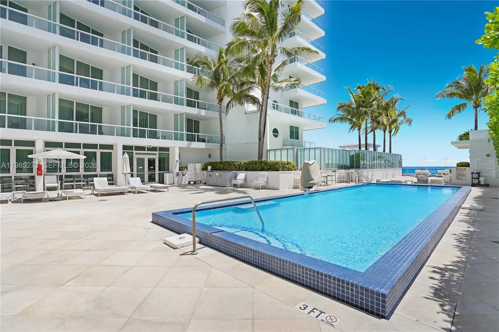 4391 Collins Ave #307 Miami Beach, FL 33140