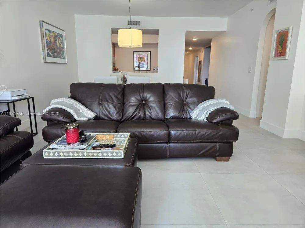 3340 NE 190th St #606 Aventura, FL 33180