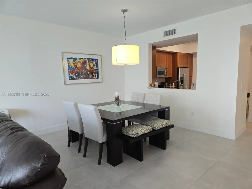 3340 NE 190th St #606 Aventura, FL 33180