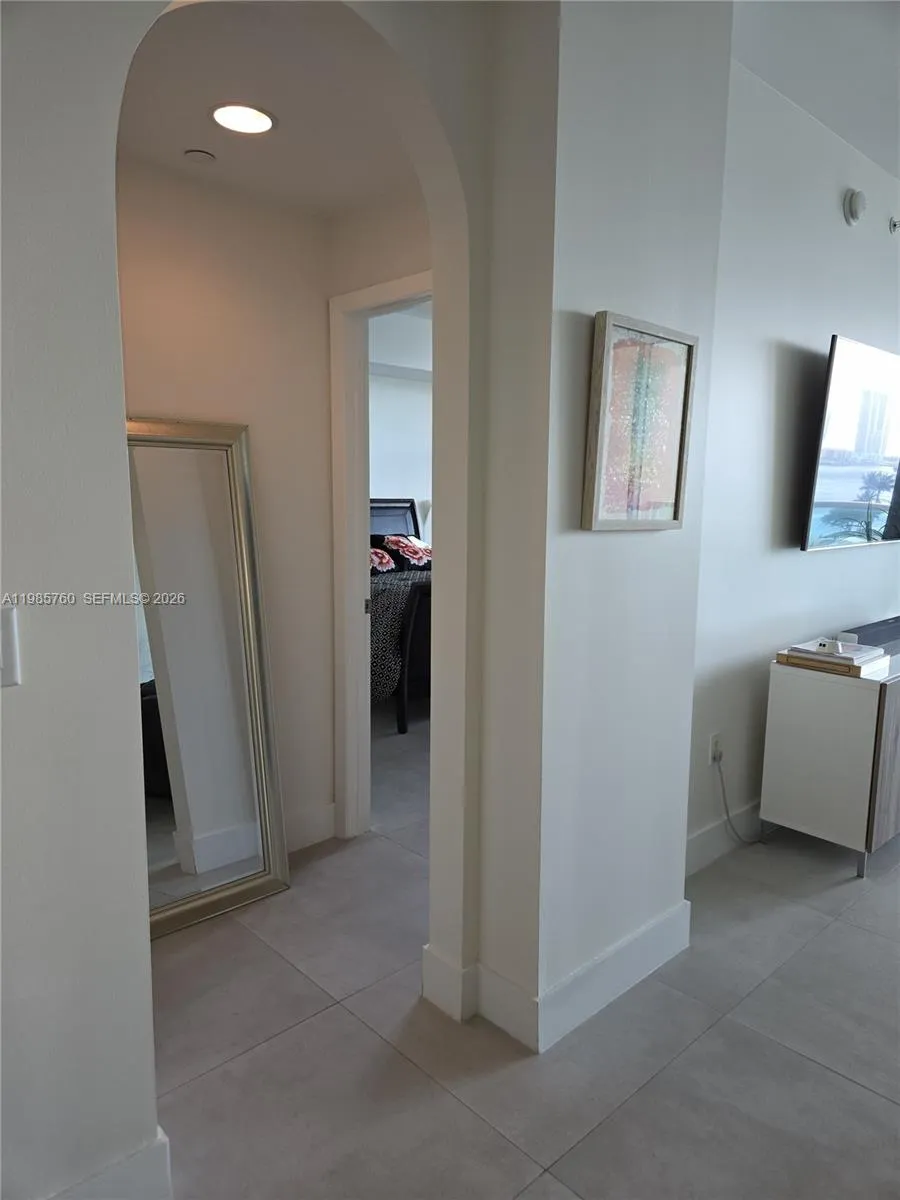 3340 NE 190th St #606 Aventura, FL 33180