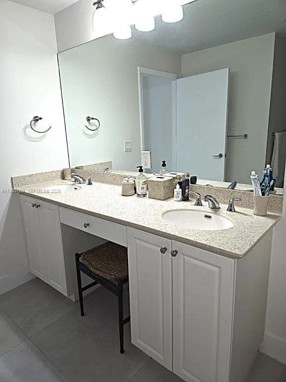 3340 NE 190th St #606 Aventura, FL 33180