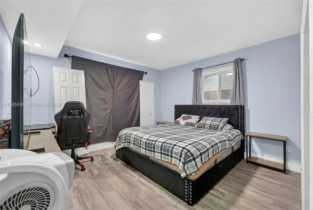 440 E 37th St Hialeah, FL 33013