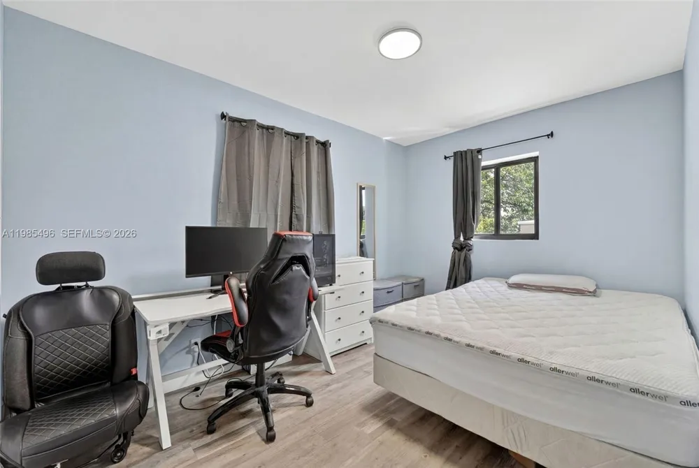 440 E 37th St Hialeah, FL 33013