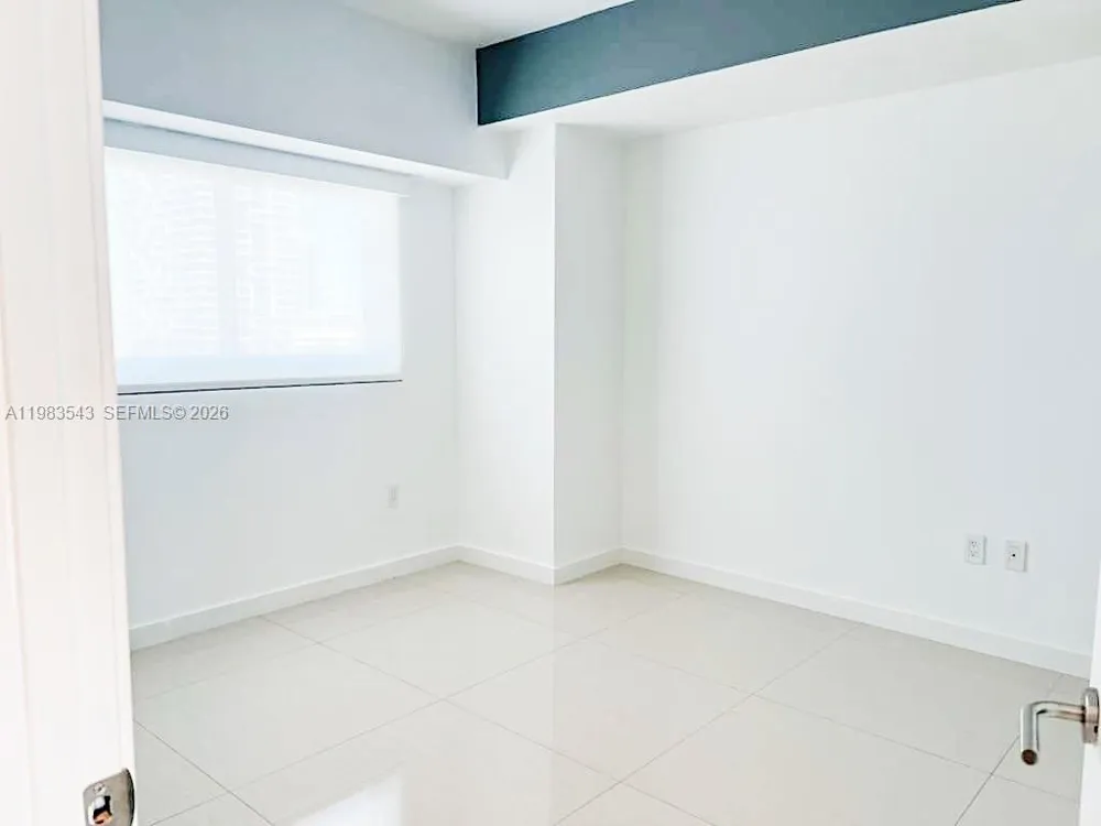 460 NE 28th St #1407 Miami, FL 33137