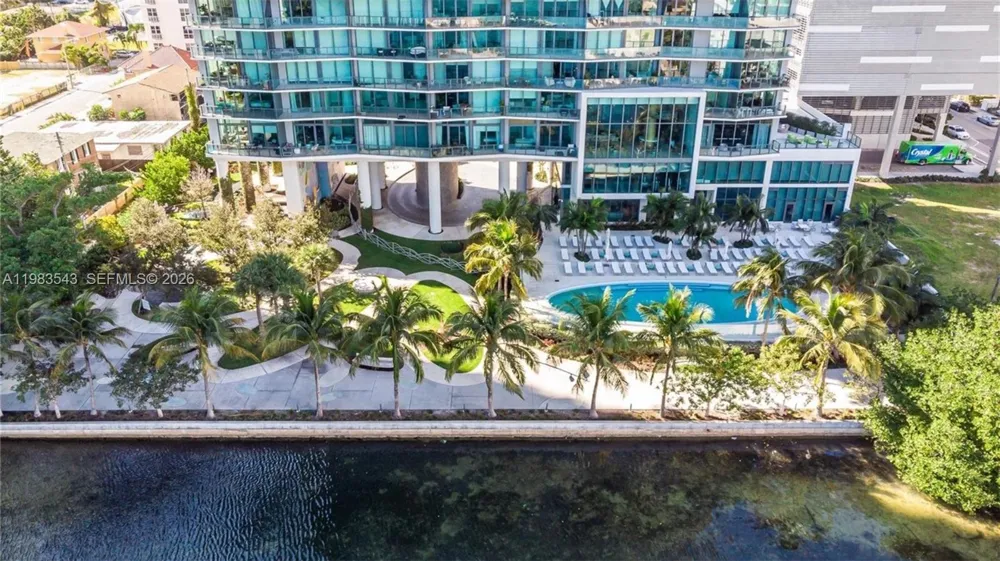 460 NE 28th St #1407 Miami, FL 33137