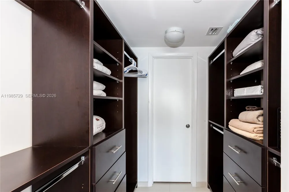 1830 S OCEAN DR #3204 Hallandale Beach, FL 33009