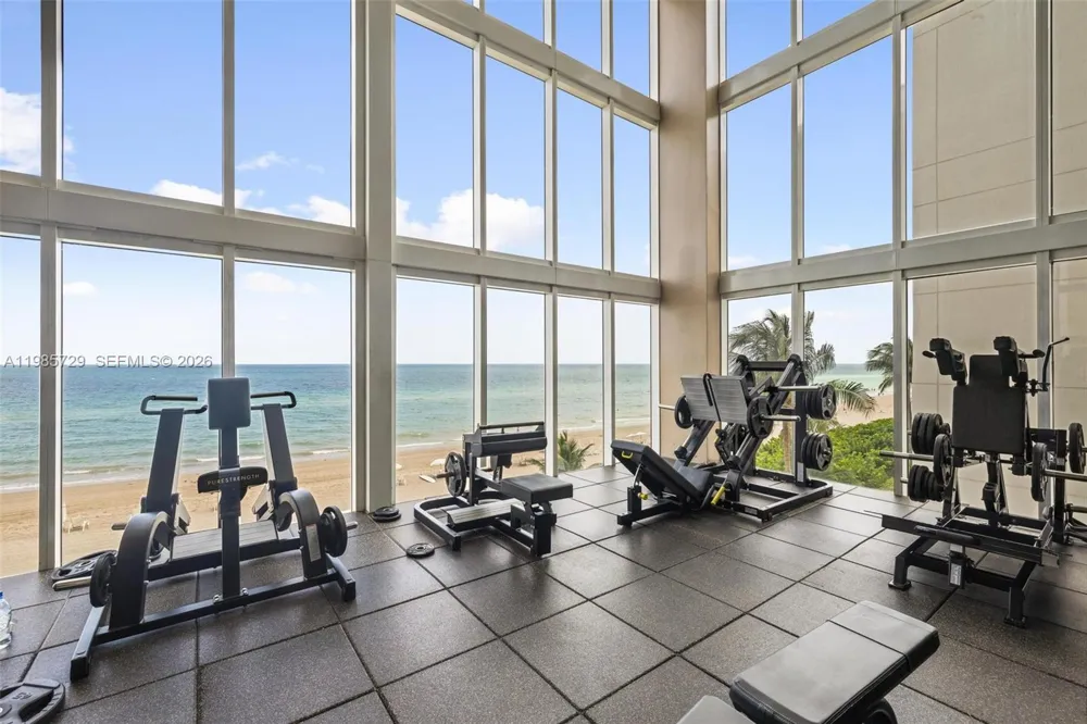 1830 S OCEAN DR #3204 Hallandale Beach, FL 33009