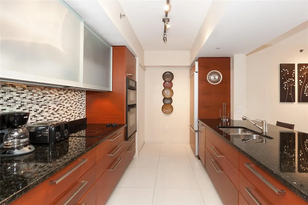 1830 S OCEAN DR #3204 Hallandale Beach, FL 33009