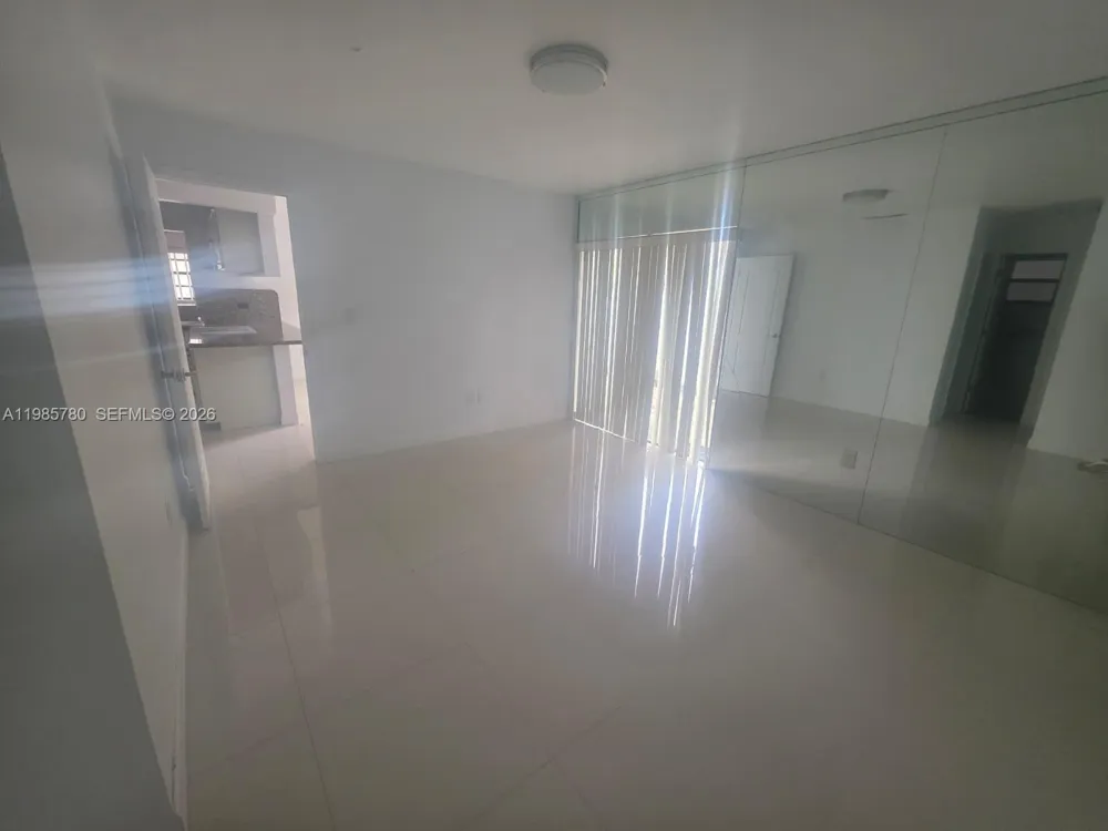 710 SW 99th Ct Cir Miami, FL 33174