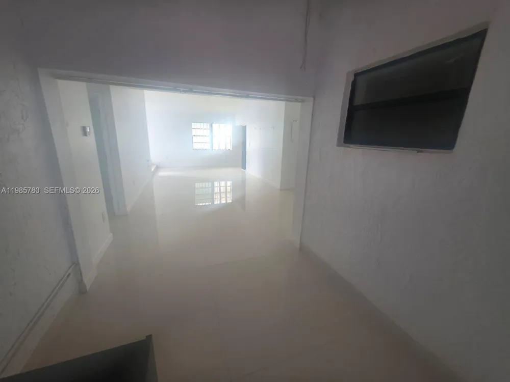 710 SW 99th Ct Cir Miami, FL 33174