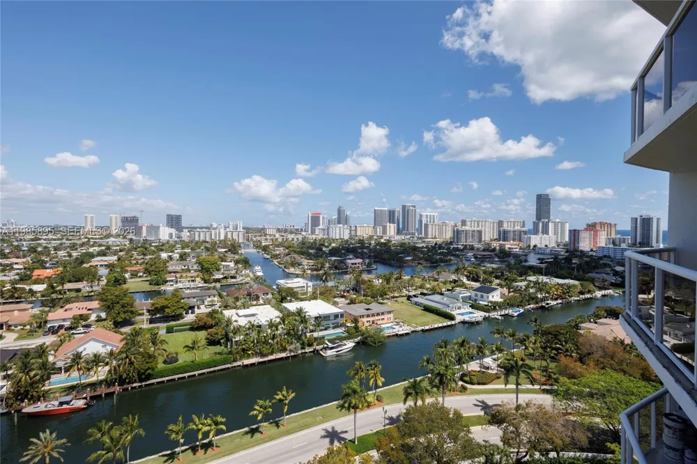 3640 Yacht Club Dr #1701 Aventura, FL 33180
