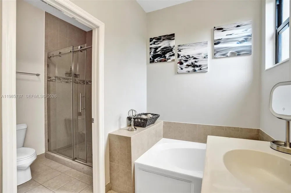 760 NE 193rd Ter Miami, FL 33179
