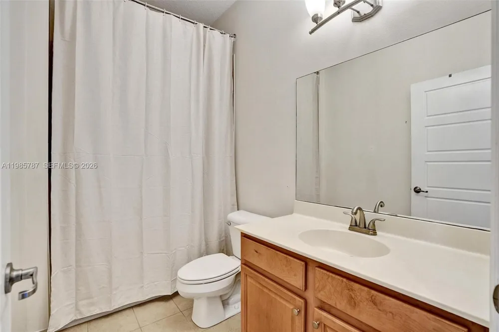 760 NE 193rd Ter Miami, FL 33179