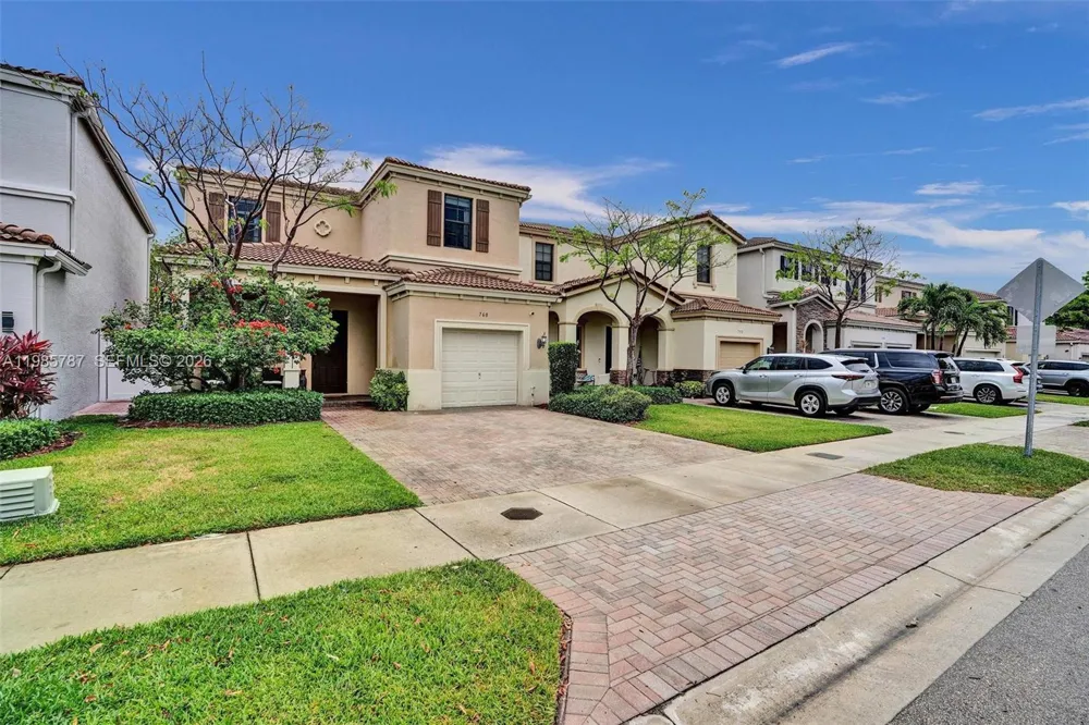 760 NE 193rd Ter Miami, FL 33179