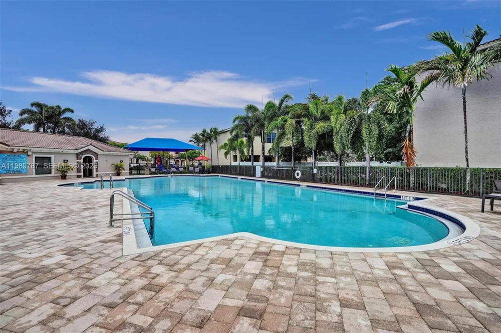 760 NE 193rd Ter Miami, FL 33179