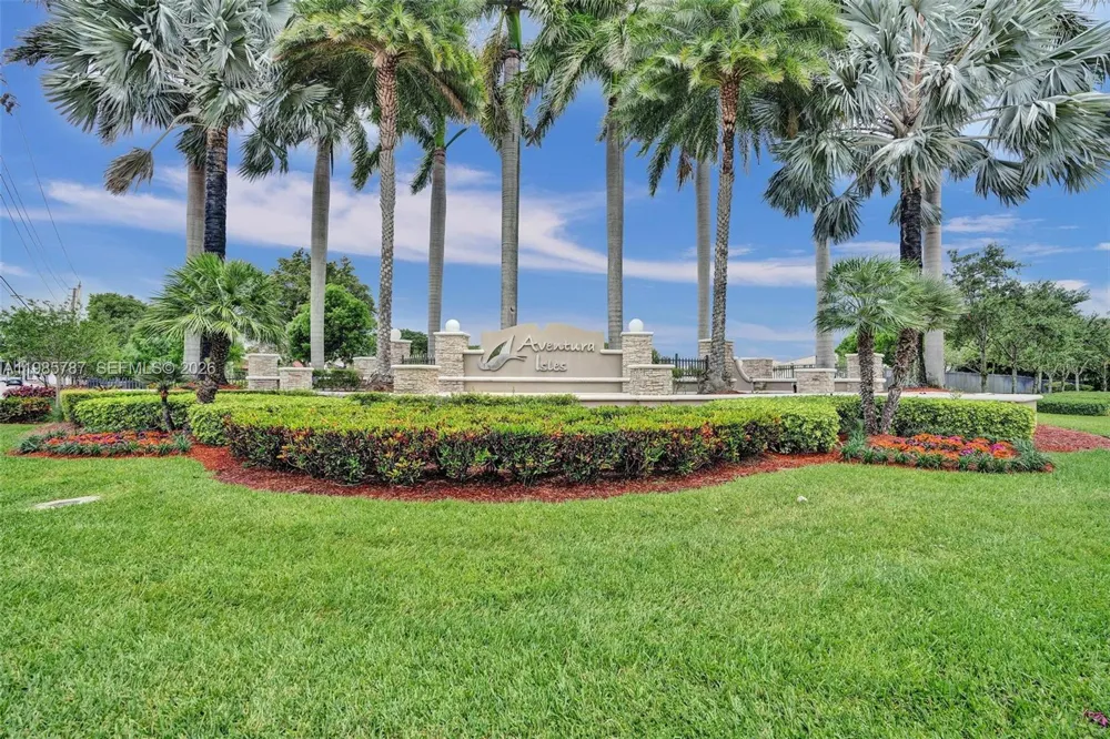 760 NE 193rd Ter Miami, FL 33179