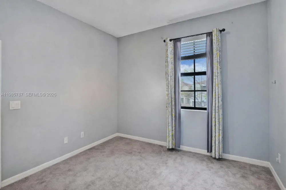 760 NE 193rd Ter Miami, FL 33179