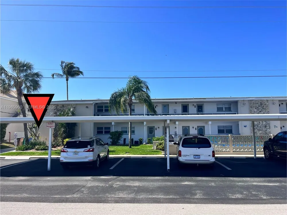 708 Victoria Dr #101 Cape Coral, FL 33904