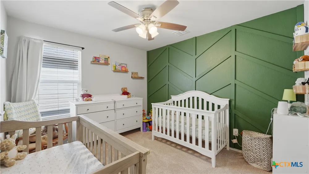 925 Nodding Nixie Seguin, TX 78155