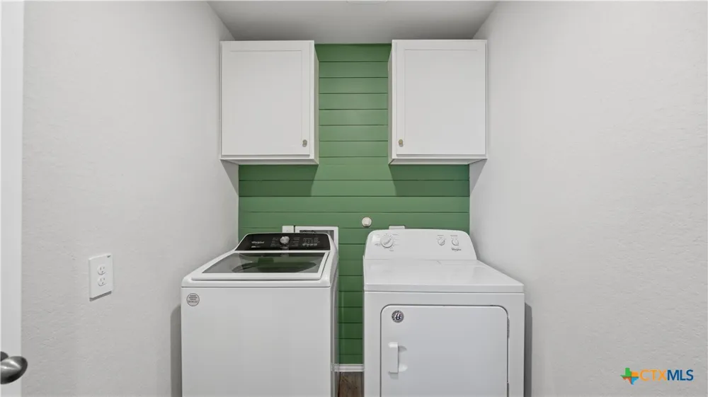 925 Nodding Nixie Seguin, TX 78155