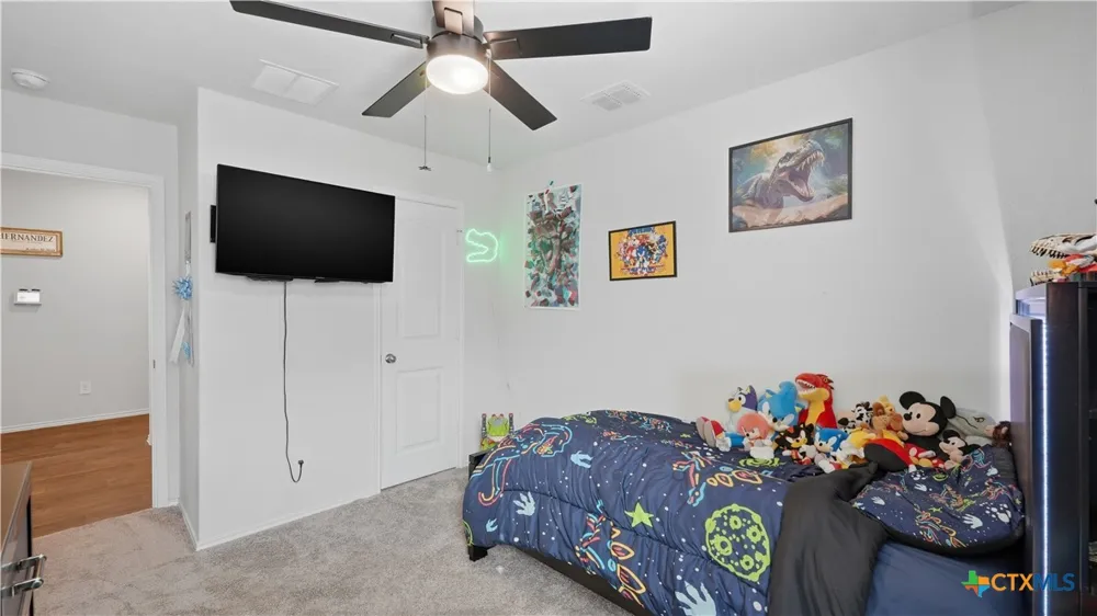 925 Nodding Nixie Seguin, TX 78155