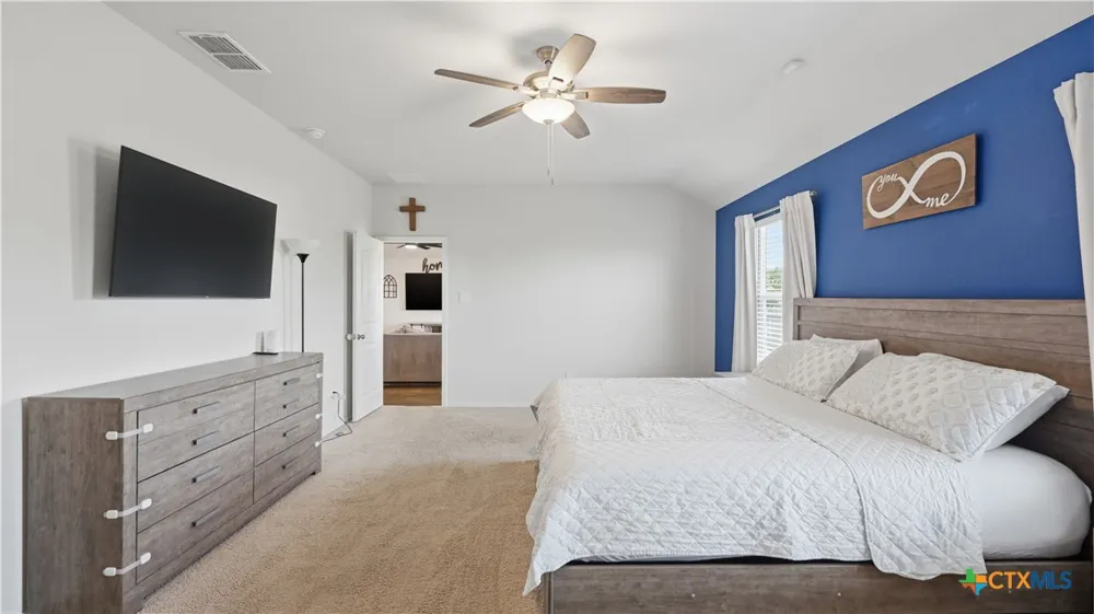 925 Nodding Nixie Seguin, TX 78155