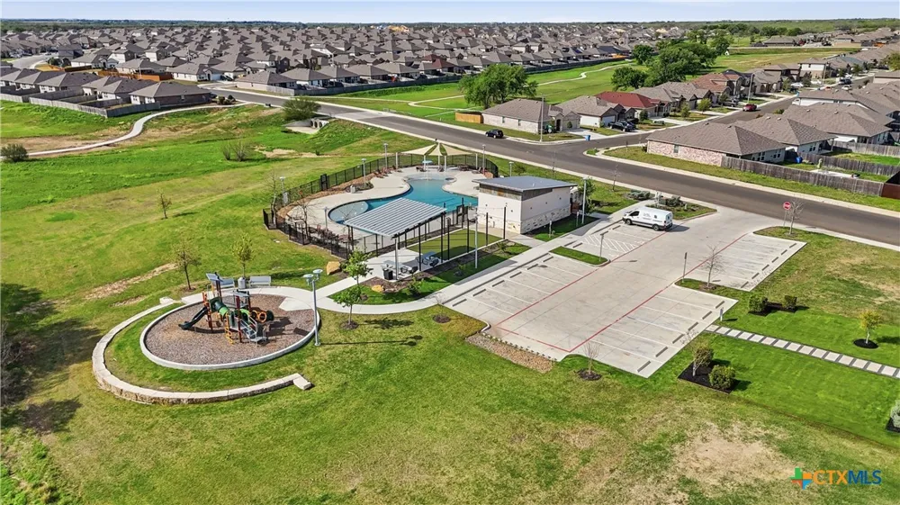 925 Nodding Nixie Seguin, TX 78155