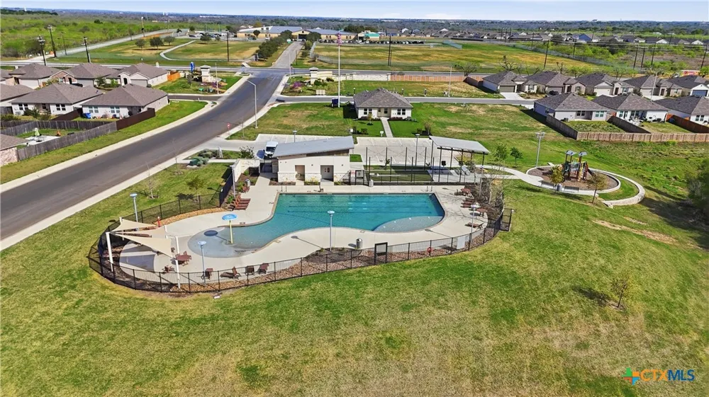 925 Nodding Nixie Seguin, TX 78155