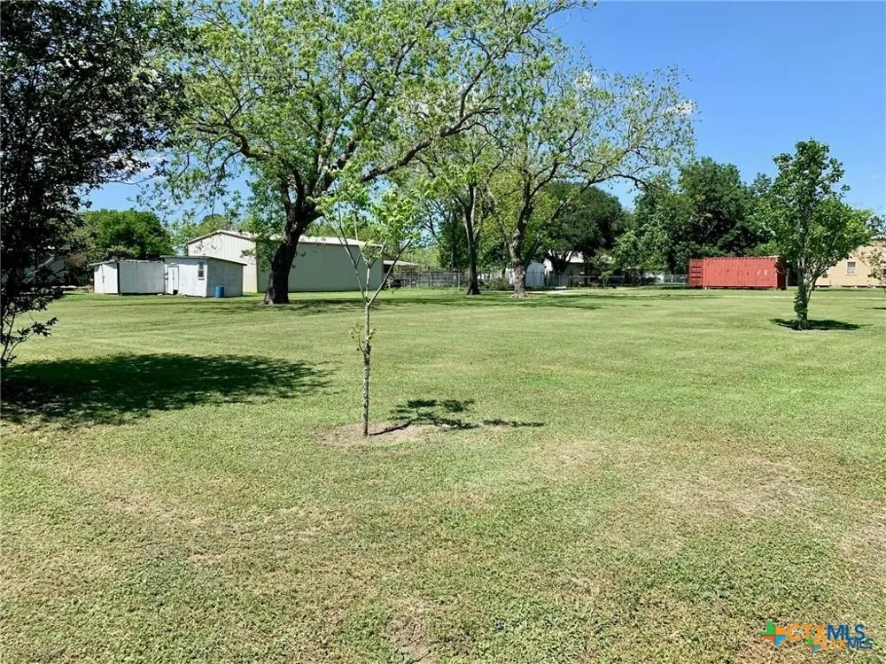 E Division Street Edna, TX 77957